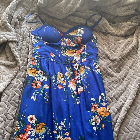Cute blue floral jumpsuit with pockets - Picture 1 of 1